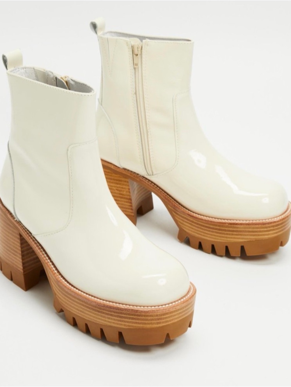 Jeffrey Campbell Quavo Platform Boot in Ivory, Genuine patent leather, sz 8
